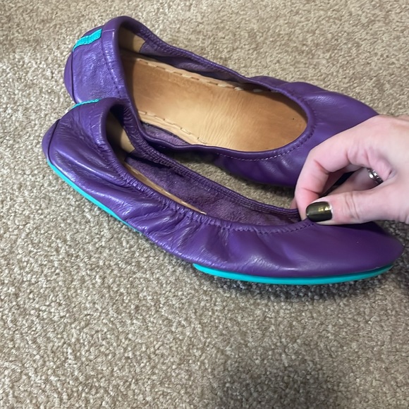 Size 7 Lilac Tieks - Good used condition - Picture 2 of 6
